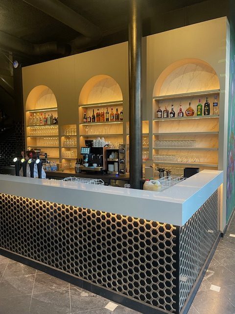 Bar restaurant